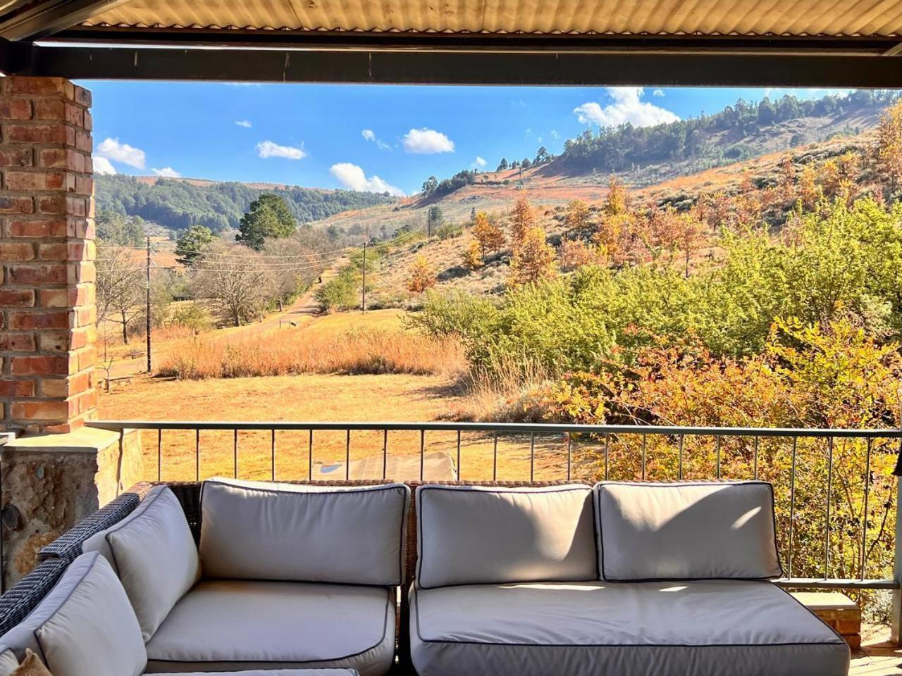 Stone Creek Mountain Lodge Dullstroom Eksteriør billede